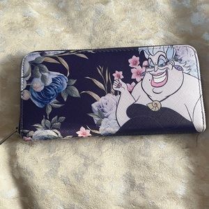 Disney loungefly wallet Ursula